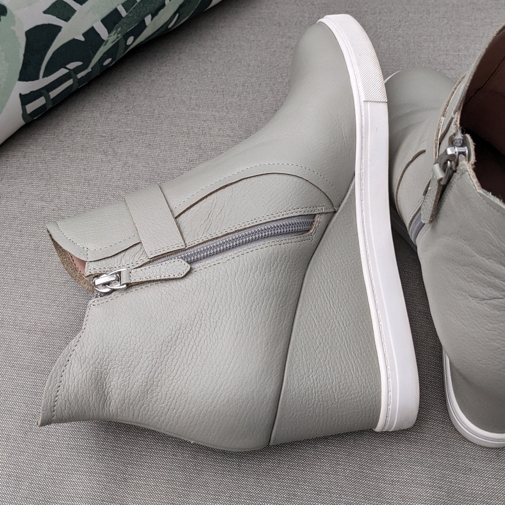 Linea Paolo Freshton High‎ Top Wedge Sneaker Size 11 - Picture 3 of 6